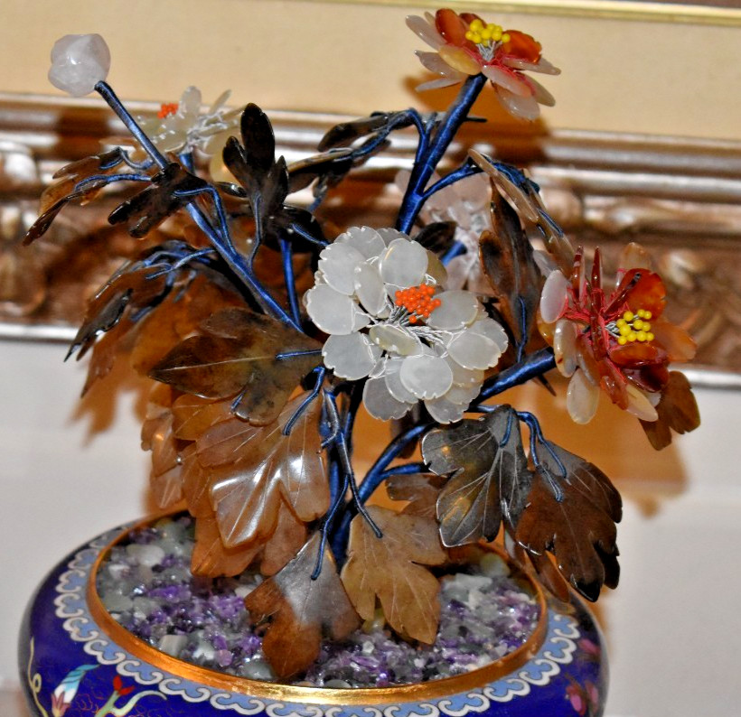 12″ VINTAGE BONSAI PEKING JADE TREE IN CLOISONNE BOWL W/EBONY HANDCARVED STAND