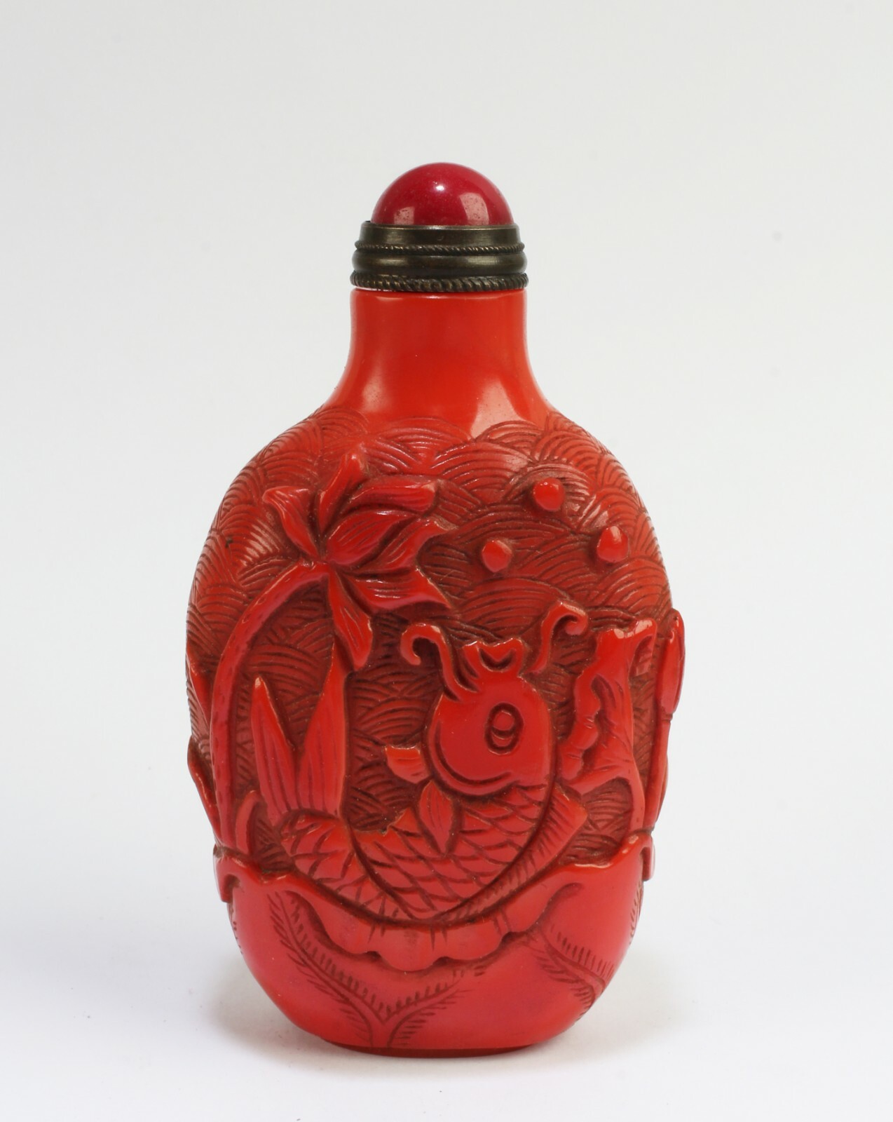 Chinese Red Color Snuff Bottle