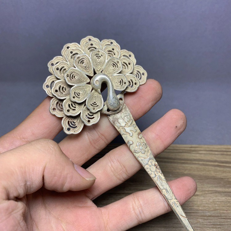 2PCS Antique style Old Chinese handcarved Peacock hair hairpin