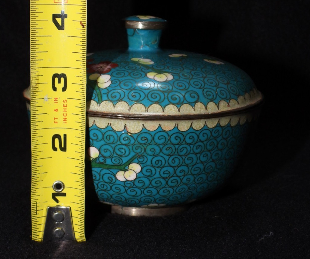 Antique Chinese Cloisonne Enamel Metal Covered Bowl 4.5″ Diameter with Lid