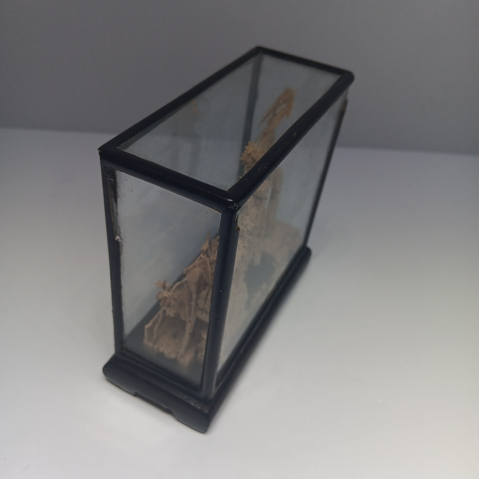 VTG Chinese Cork Carving Diorama Shadow Box Asian Art Pagoda Cranes 4″x4.5″x1.5″