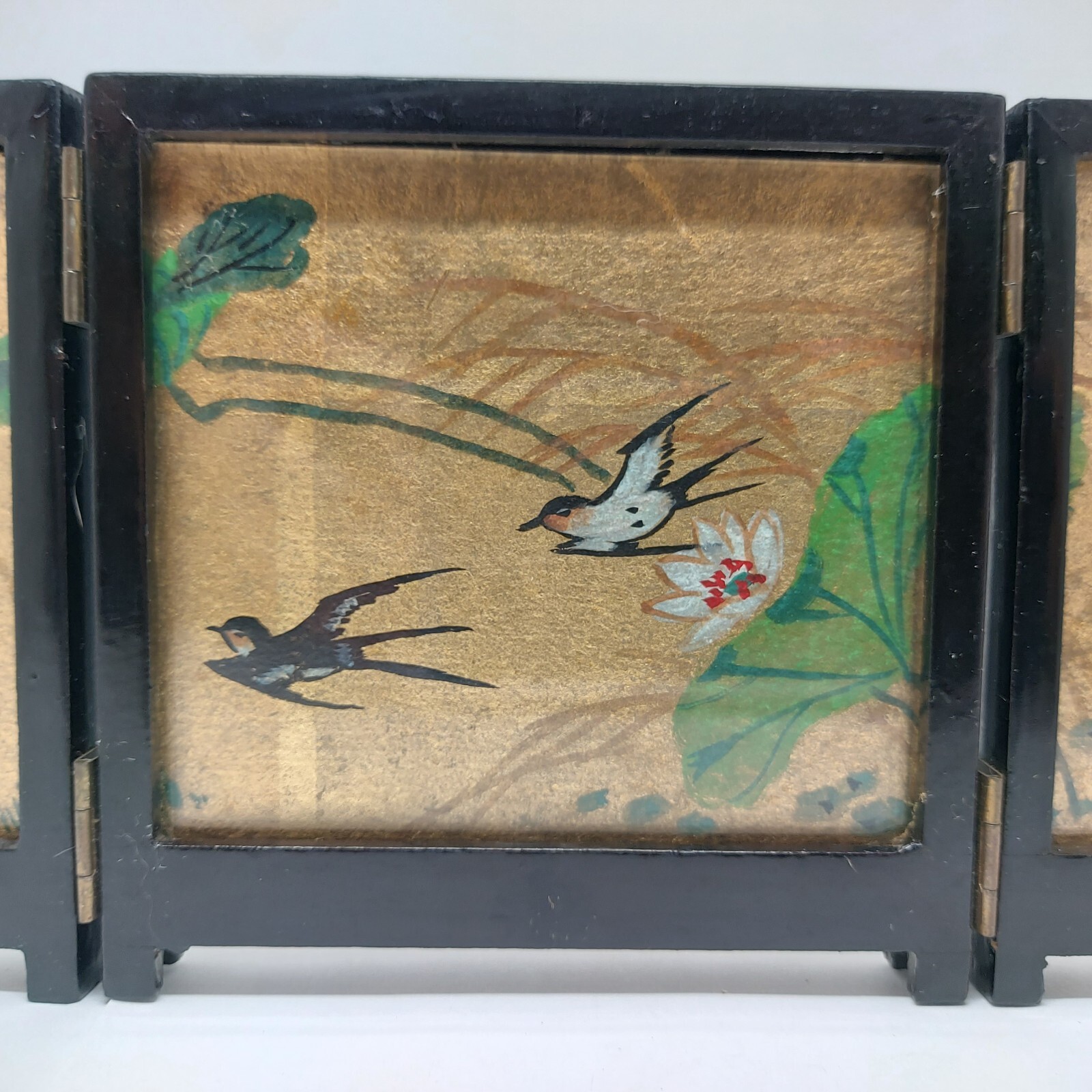 2 Vtg Small 3 Panel Table Top Screens Hand Painted Silk Cranes Birds Flowers
