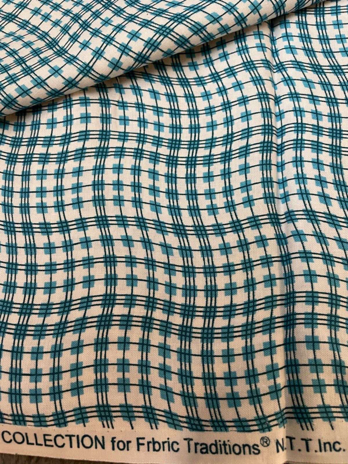 Fabric Lot 2 Yards 26 Inches 42 W Wavy Checks Stripes Turquoise Aqua White