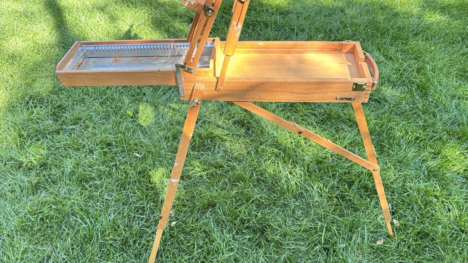 Mabef Italian Made French Style Field Easel Paint Box w/ Estate Provenance