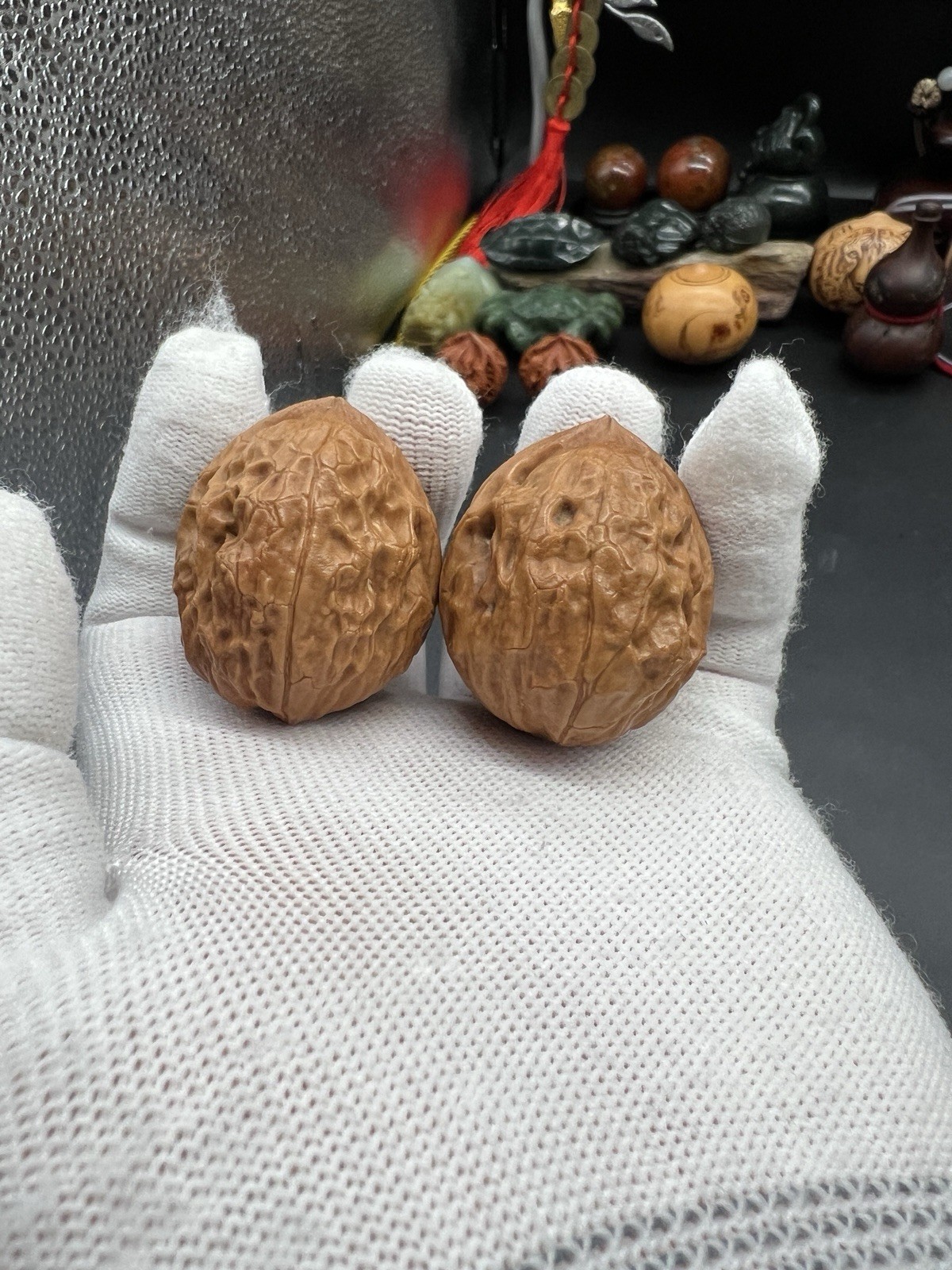 Pair of Match Chinese Health Iron Walnut Collection 3精配云南文玩铁核桃～元宝蛤蟆