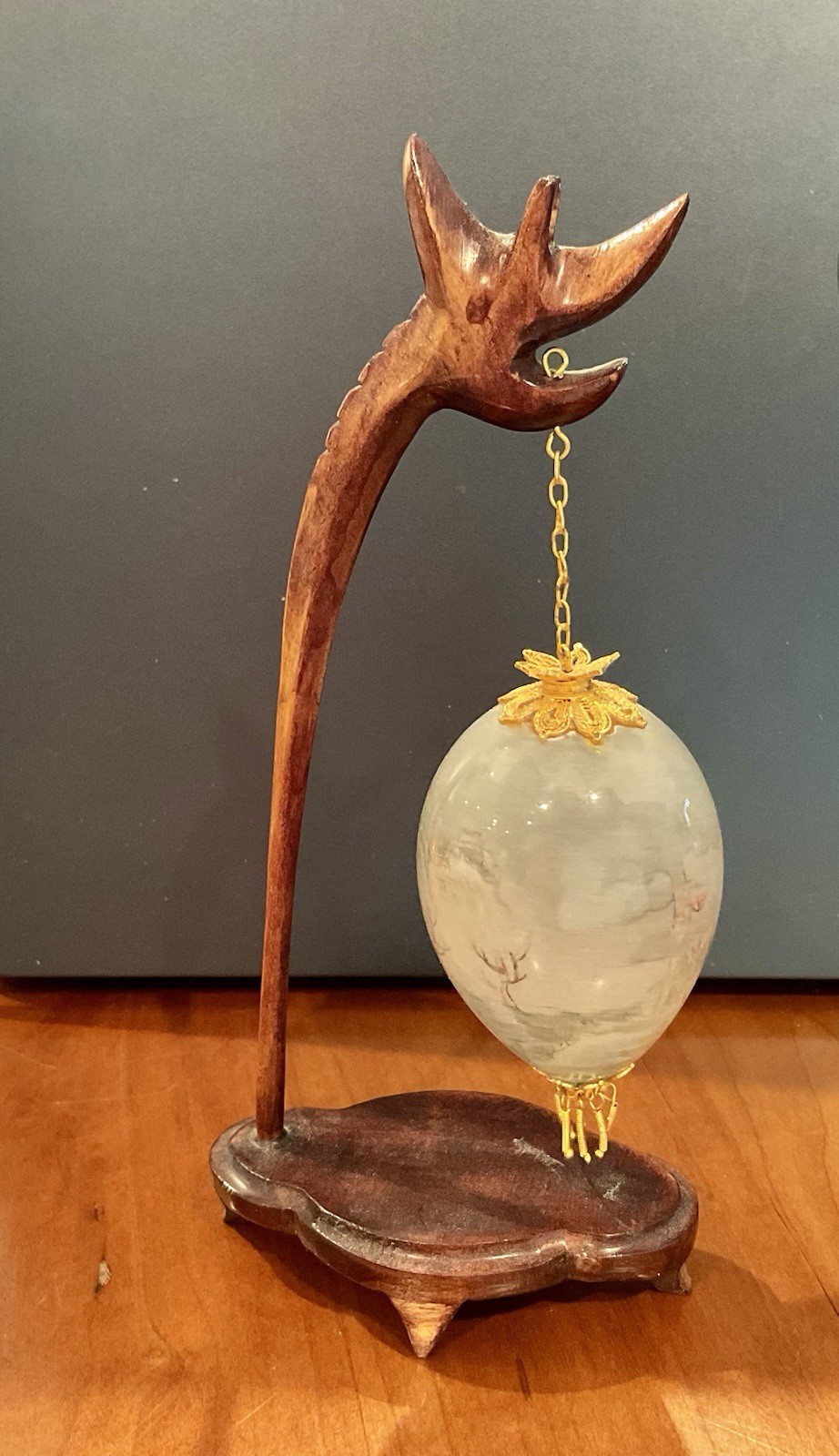 ESTATE VTG SOUVENIR FROM ASIA REVERSE PAINTED EGG DISPLAY ON WOOD STAND