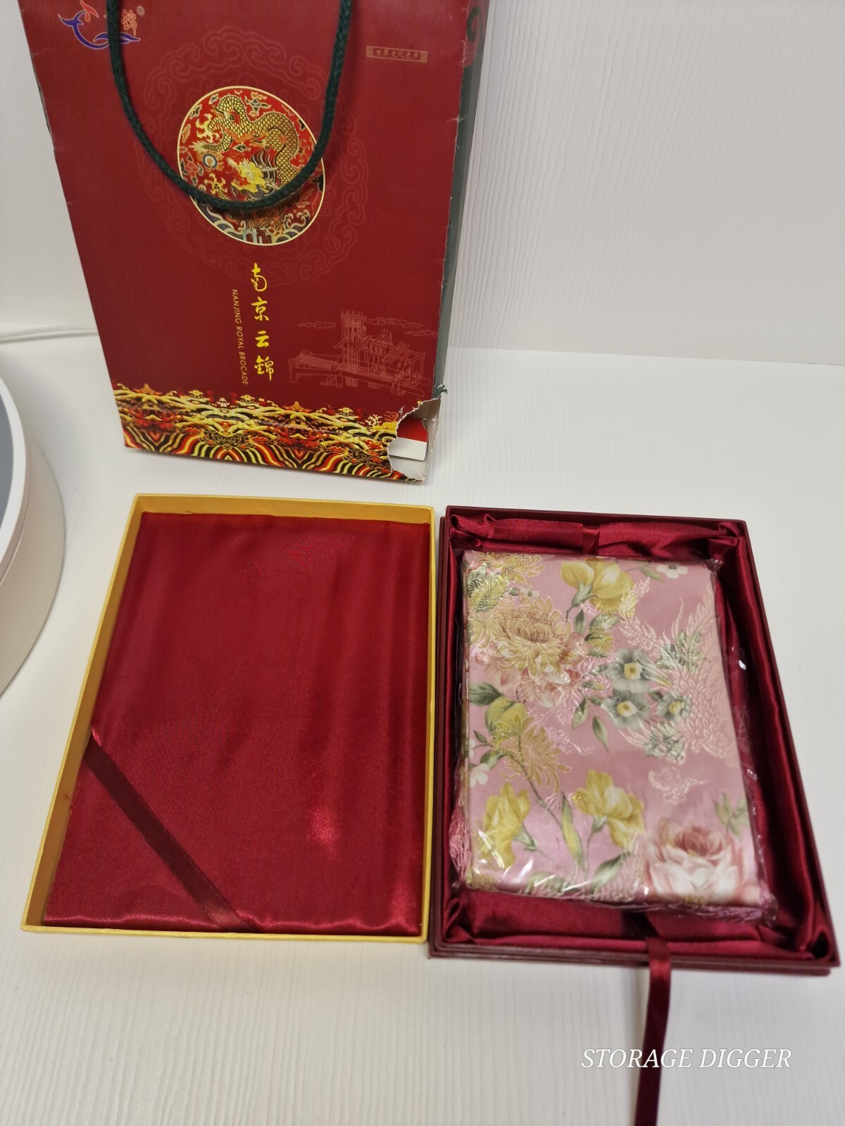 VTG Nanjing Brocade China Silk Pink Floral Scarf Gift Box Set with Certificate