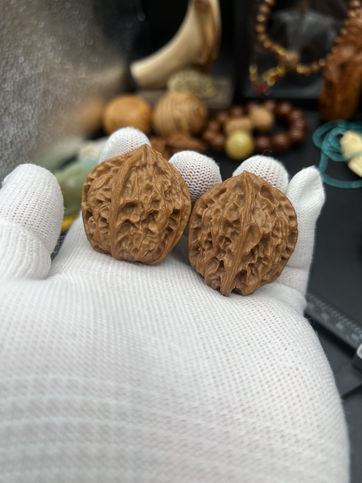 Pair of Match Chinese Health Walnut 36×35×39mm精配文玩核桃～野生无名小众四棱