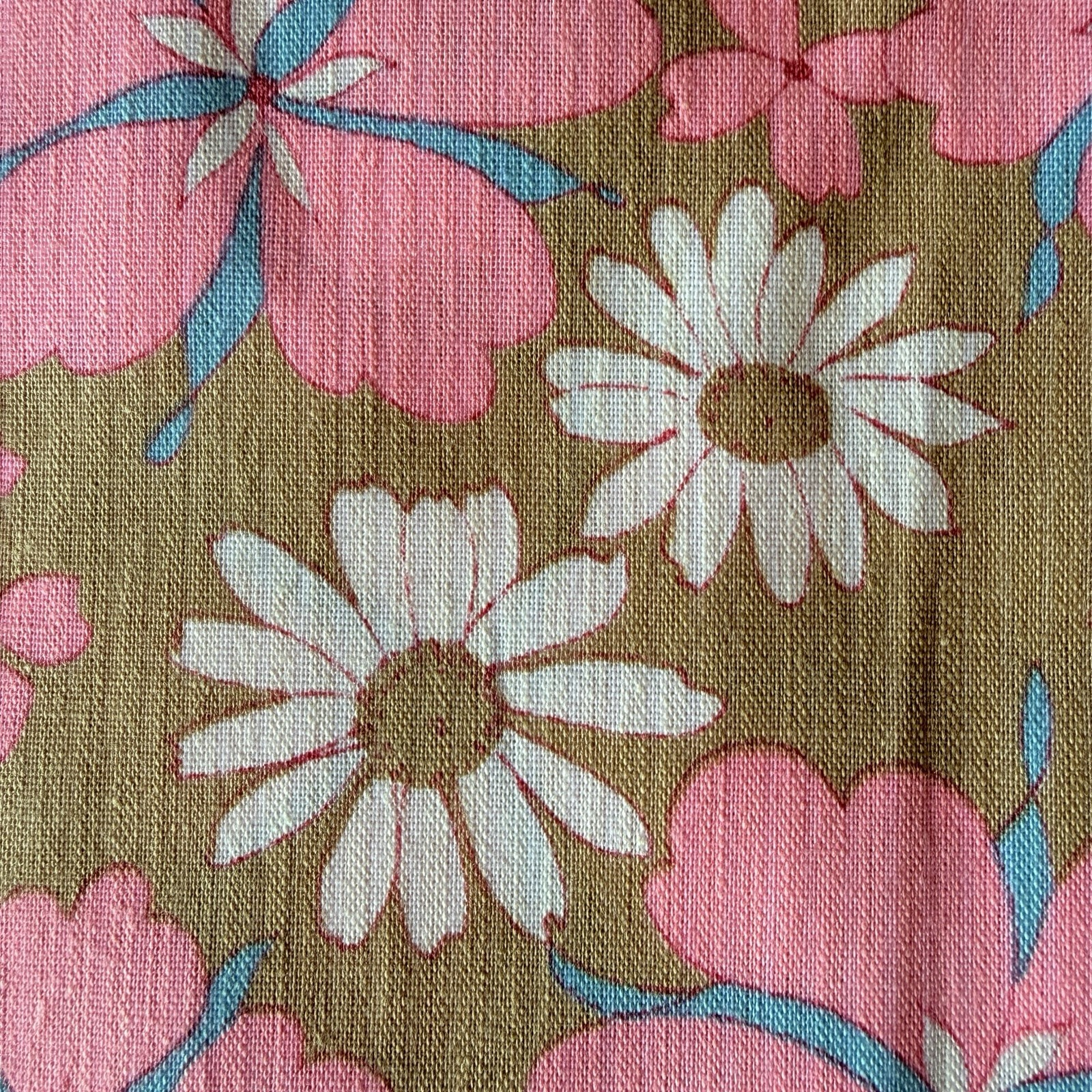 Retro Mod- Daisy Groovy Floral Blend Fabric Pink Brown Teal 5 Yds x 46