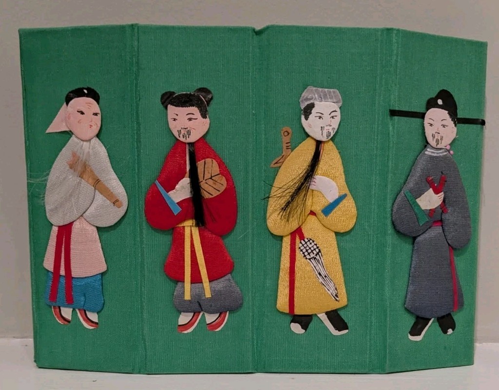 CHINESE 8 IMMORTALS -OCTAGONAL COLLAPSIBLE SILK BOX