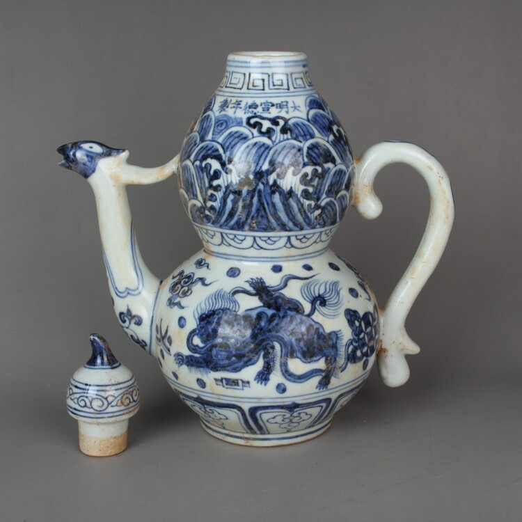 8.8″ China Blue White Porcelain Freehand Sketching Foo Fu Dog Lion Gourd Teapots