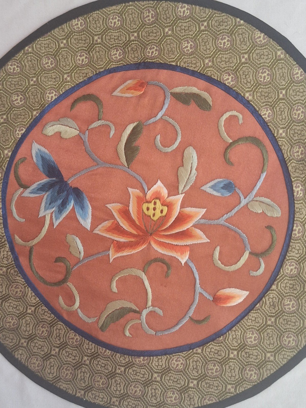 Chinese Silk Embroidered Panel 8″ Round Floral Motif Textile Art Vintage NEW