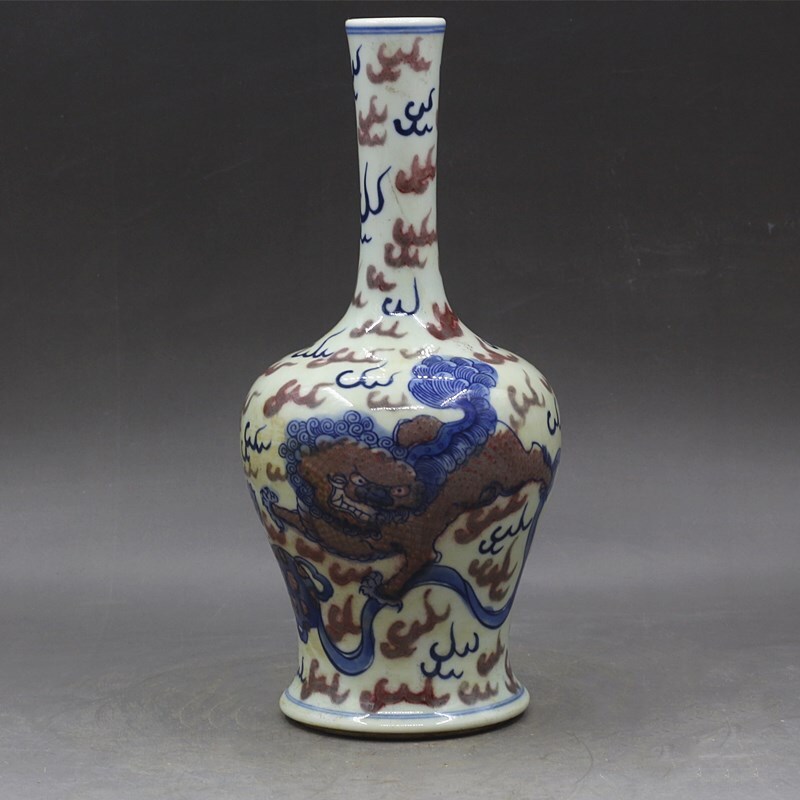 9.4″ Chinese Qing Blue White Porcelain Red Glaze Animal Foo Fu Dog Lion Vase