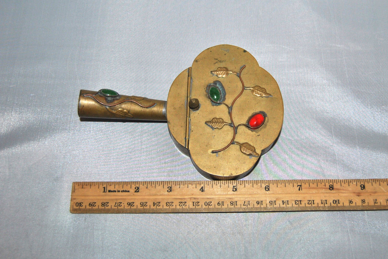 ANTIQUE VINTAGE CHINESE BRASS FAUX GEMSTONE COAL SILK IRON