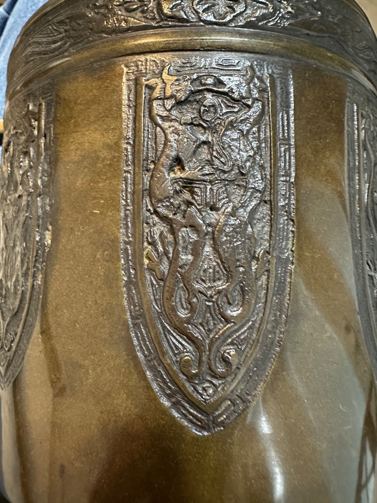 Bronze Usabata Ikebana With Dragon Shield Carvings – 2 Pieces