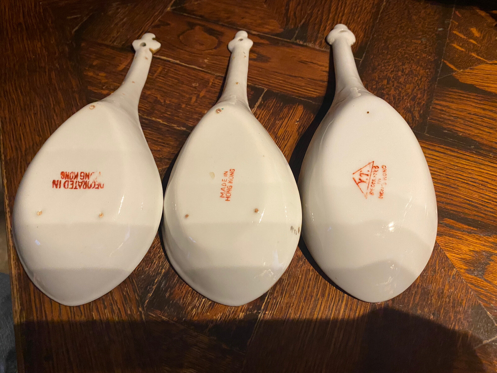 3 Large vintage Chinese hand enameled Porcelain SPOONS asia ceramic art