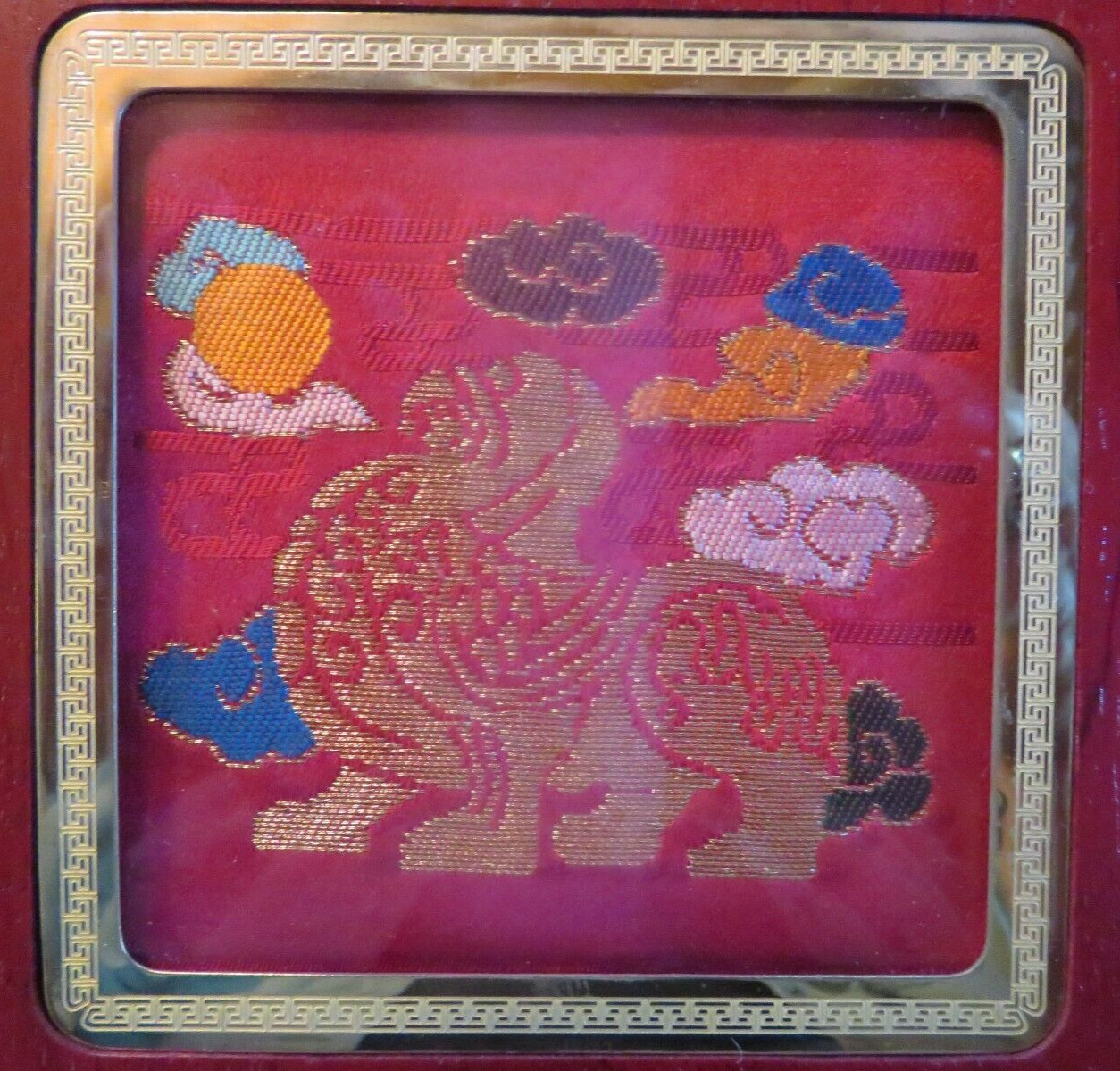 China Silk Brocade. Yuan Dynasty, Fabrics. Chinese. Weaving gold.Sun,Clouds,Lion