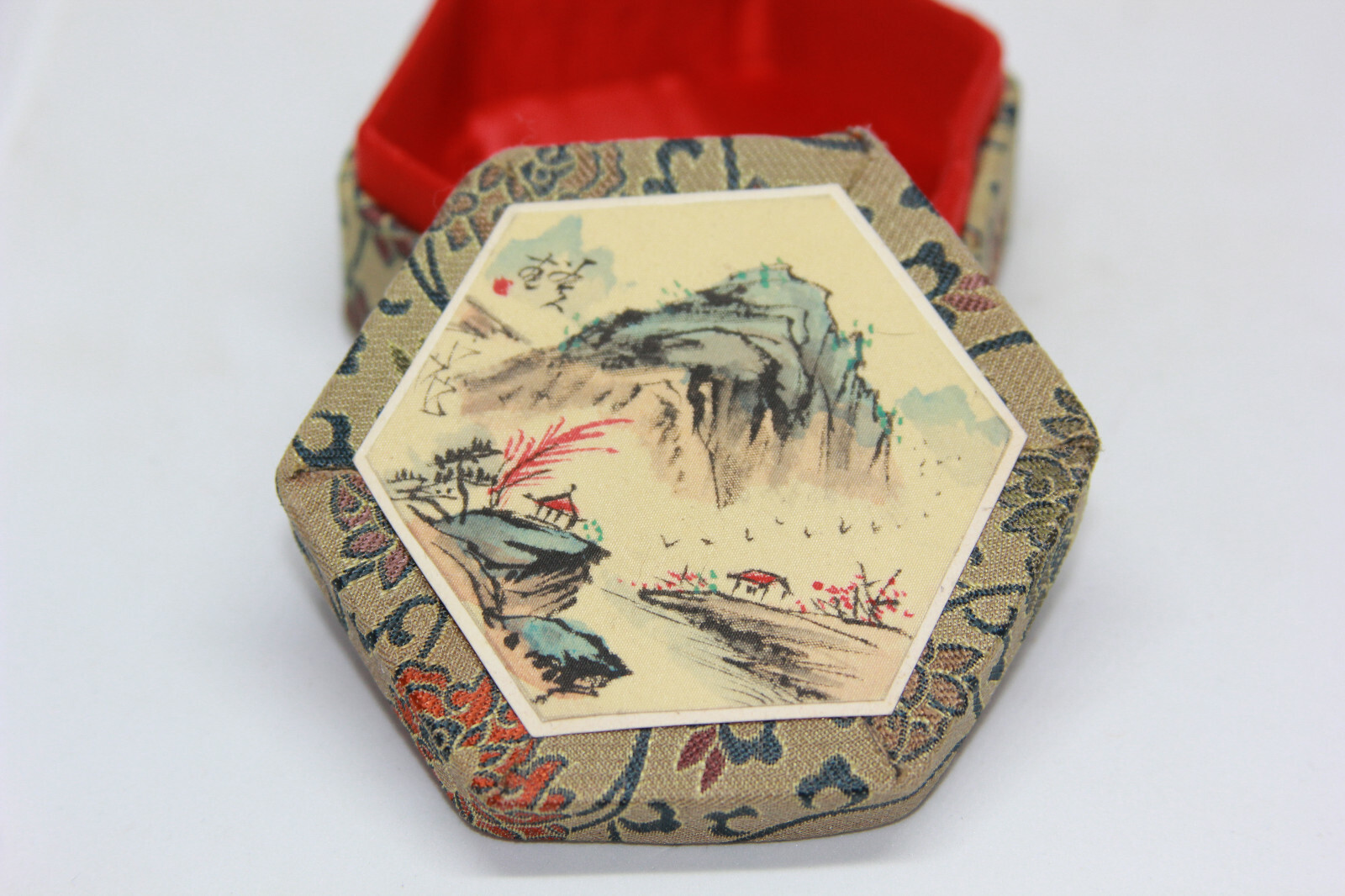 Vtg trinket box Chinese Lidded Decorative Jewelry Box Floral Cloth trinket box