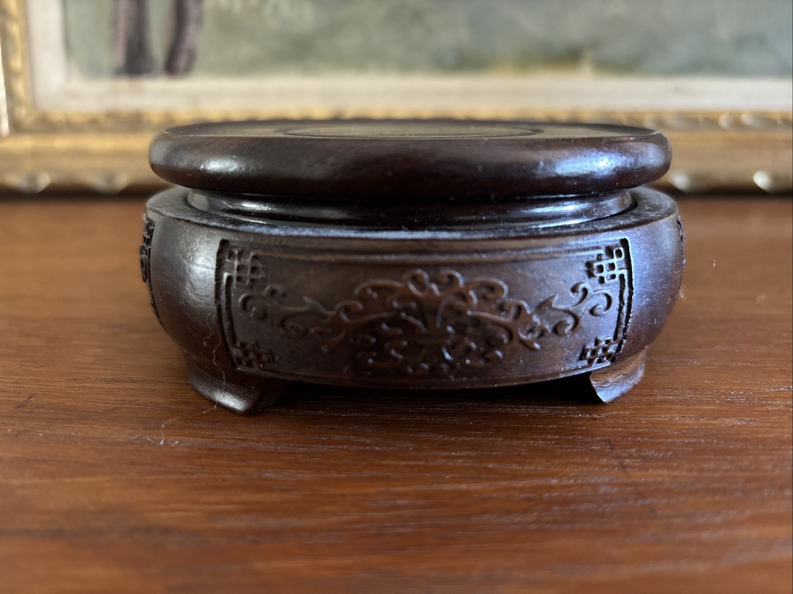 Carved Rosewood Round Footed Pedestal Display Vase Stand 4.25″