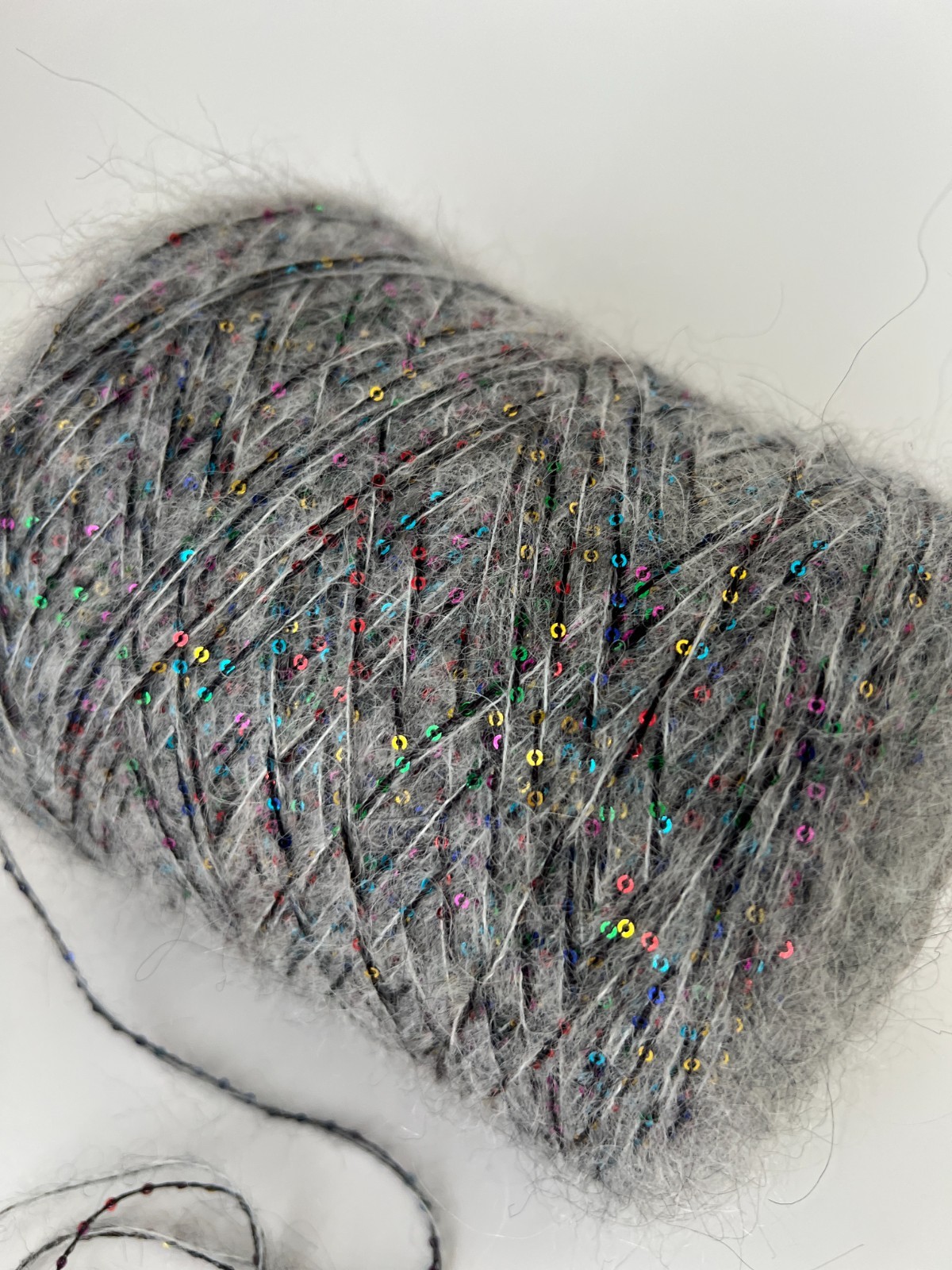 Merino Alpaca PAILLETTES Yarn 230м/100g (251yards/3.52oz), per 100g (3.52oz)
