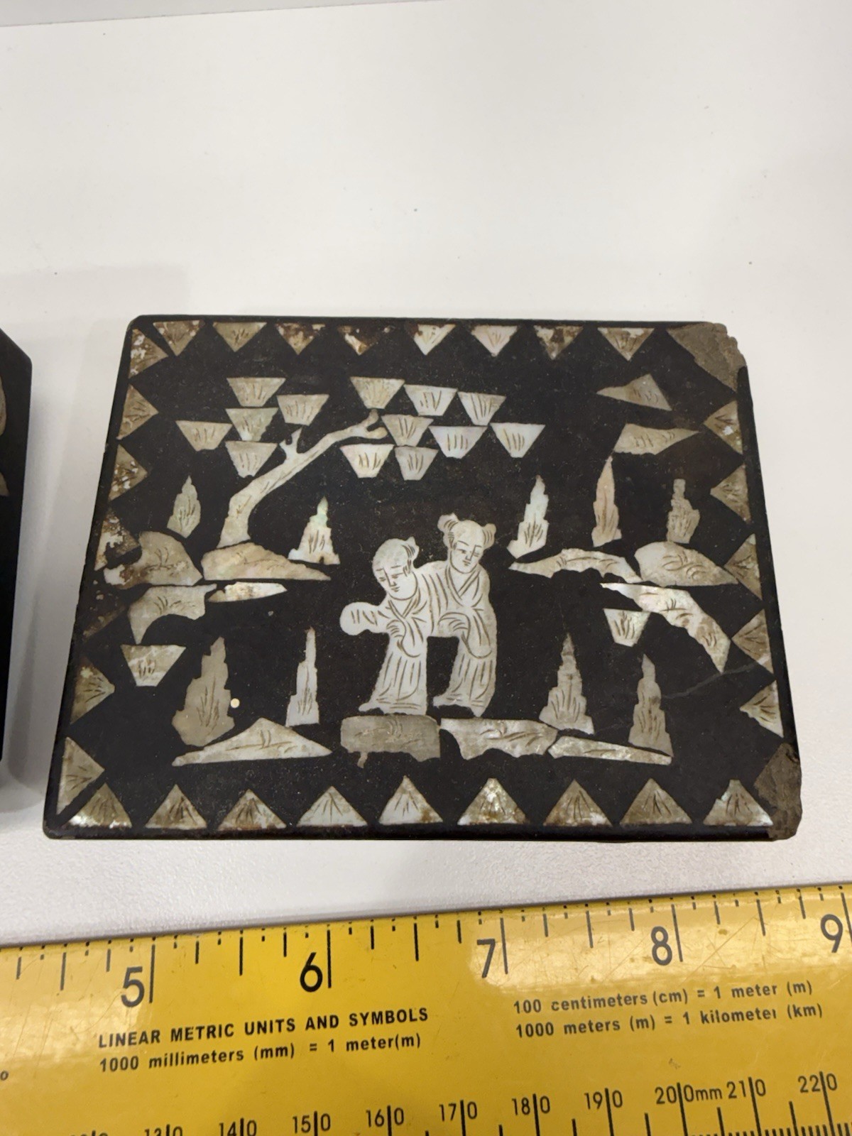 Vintage Antique Chinese Mother of Pearl Inlay Black Lacquer Wooden Box