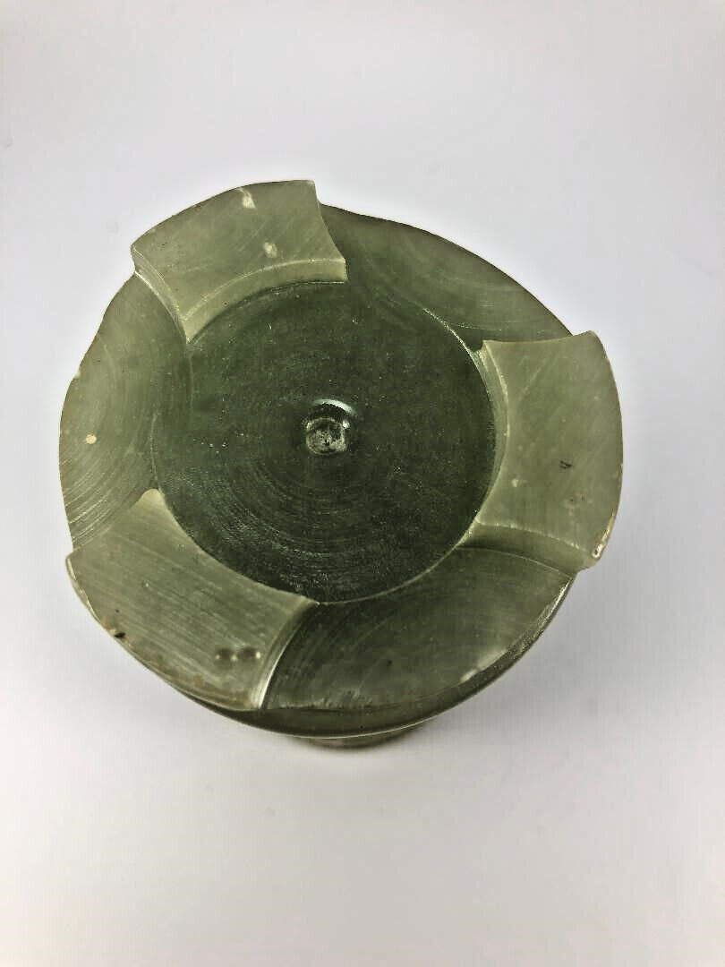 Vintage Chinese Carved Imitation Jadeite 3-Footed Candle Holder 4.5″ Green