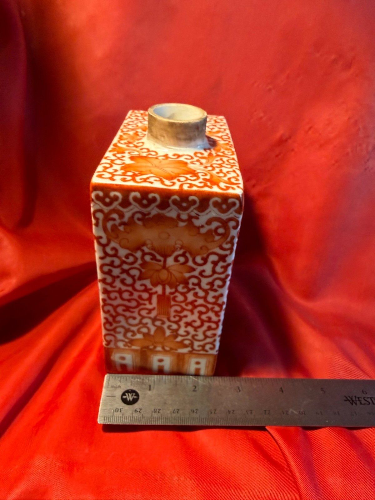 Chinese Old Porcelain Vase