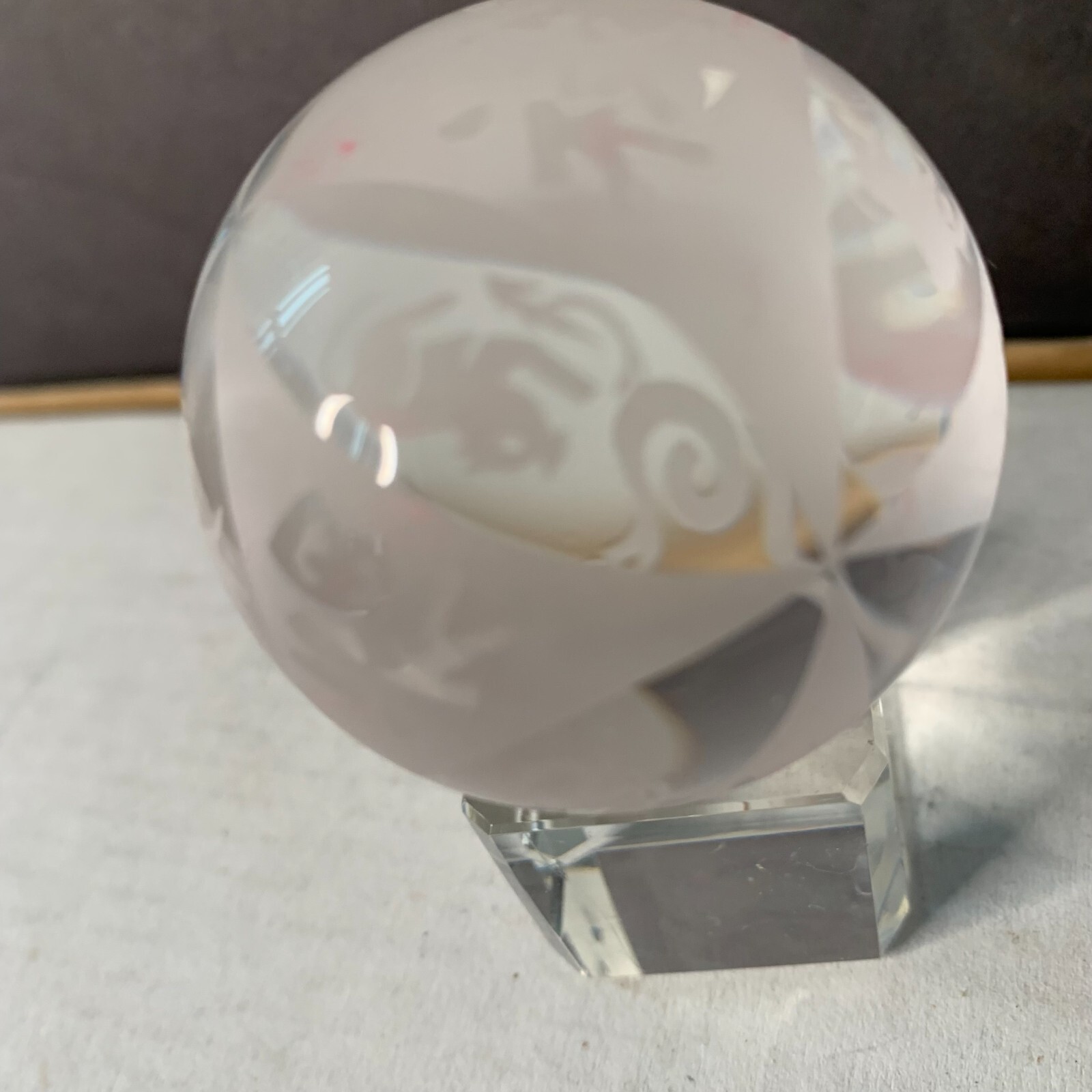 CRYSTAL ALL ZODIAC SIGNS BALL CHINESE CALENDAR IN ORIGINAL BOX z