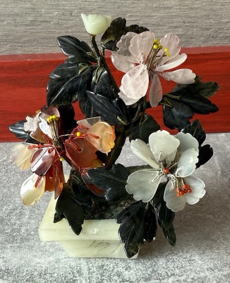 Vintage Chinese Jade Carnelian Quartz Flowers Tree Jade Pot