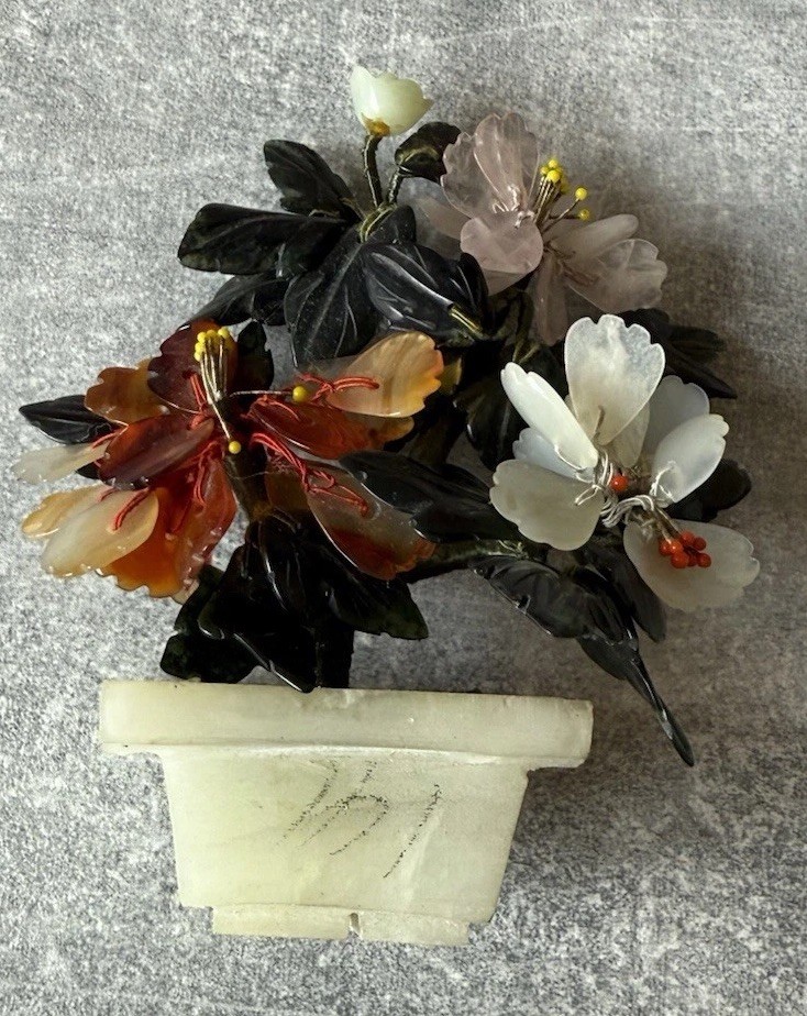 Vintage Chinese Jade Carnelian Quartz Flowers Tree Jade Pot