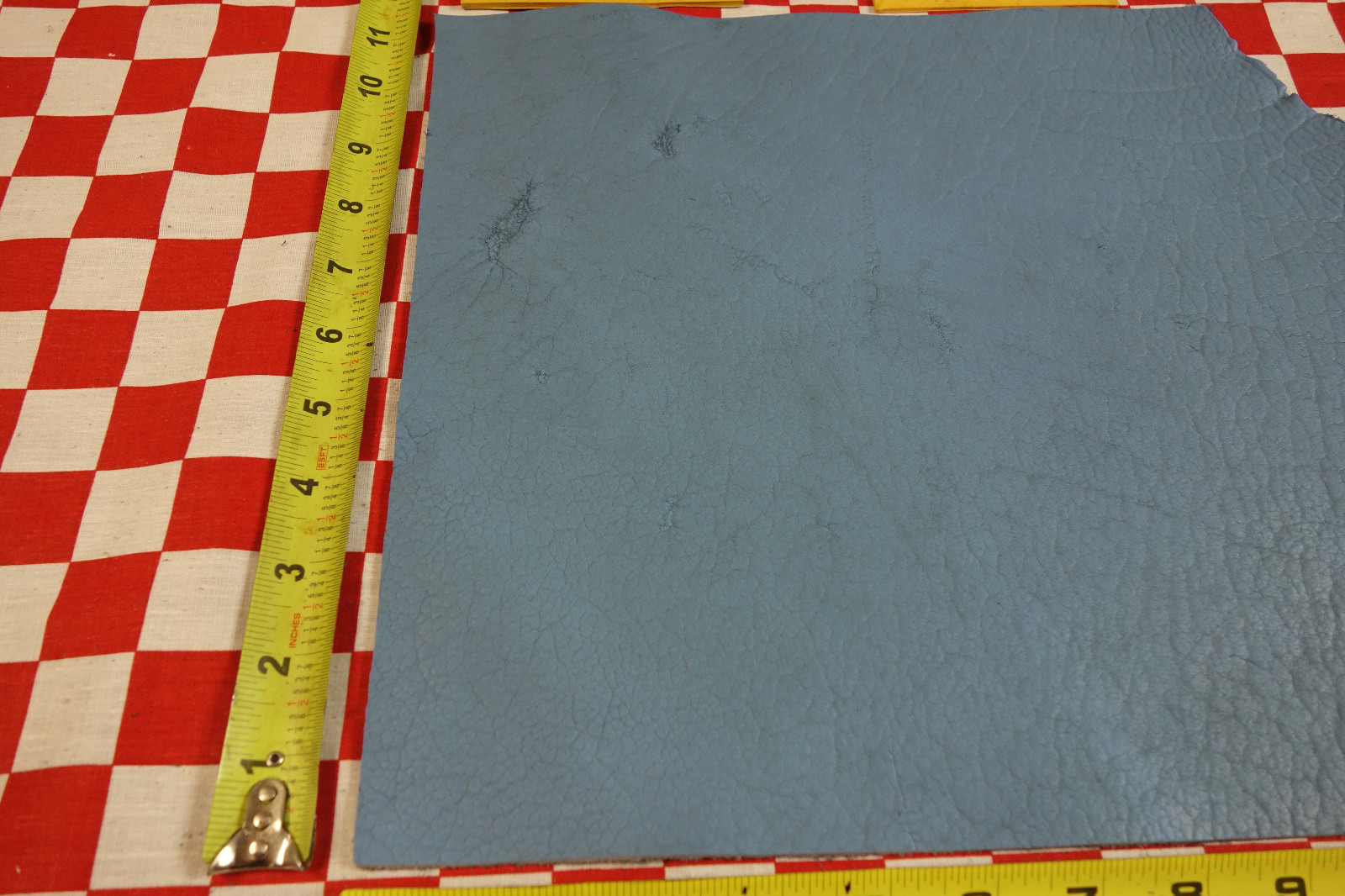 HORWEEN SKY BLUE BISON 6 oz LEATHER PIECE, 17.5″ x 11″, NAT. QLTY – LOOK