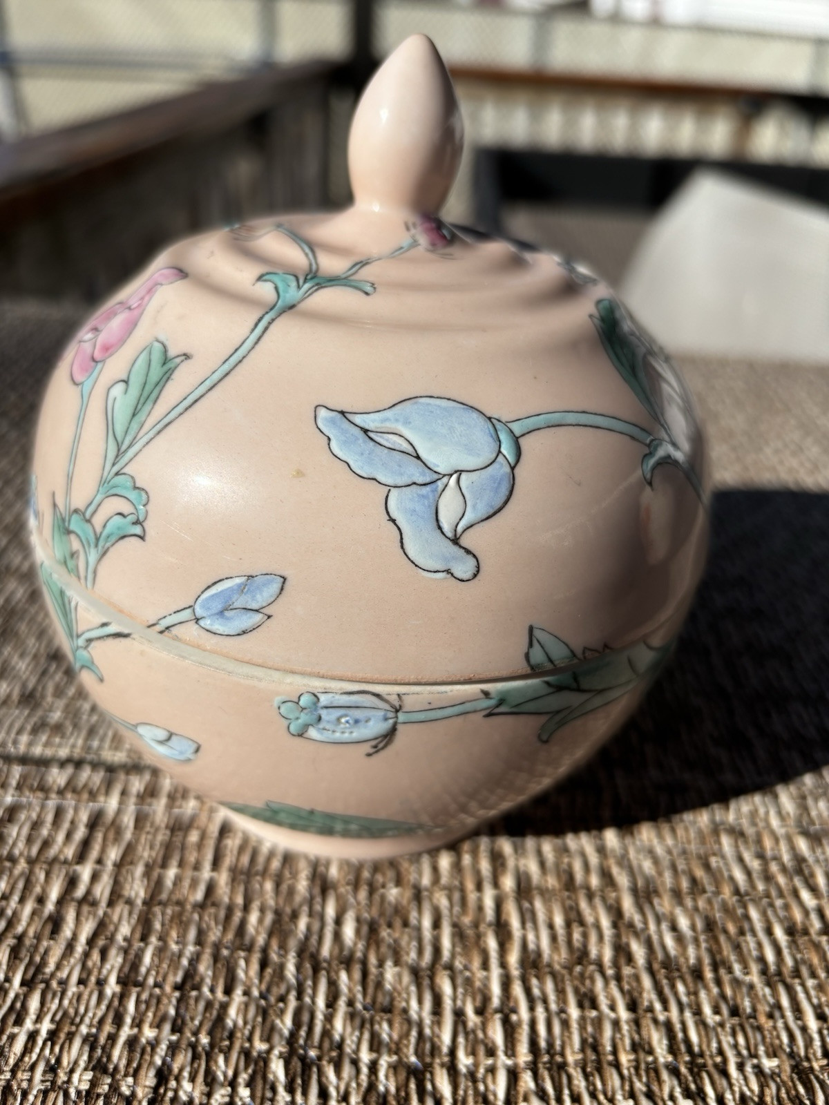 VTG-Toyo Whispering Garden Lidded Dish HFP Macau Pink Floral Ceramic Bowl Lid
