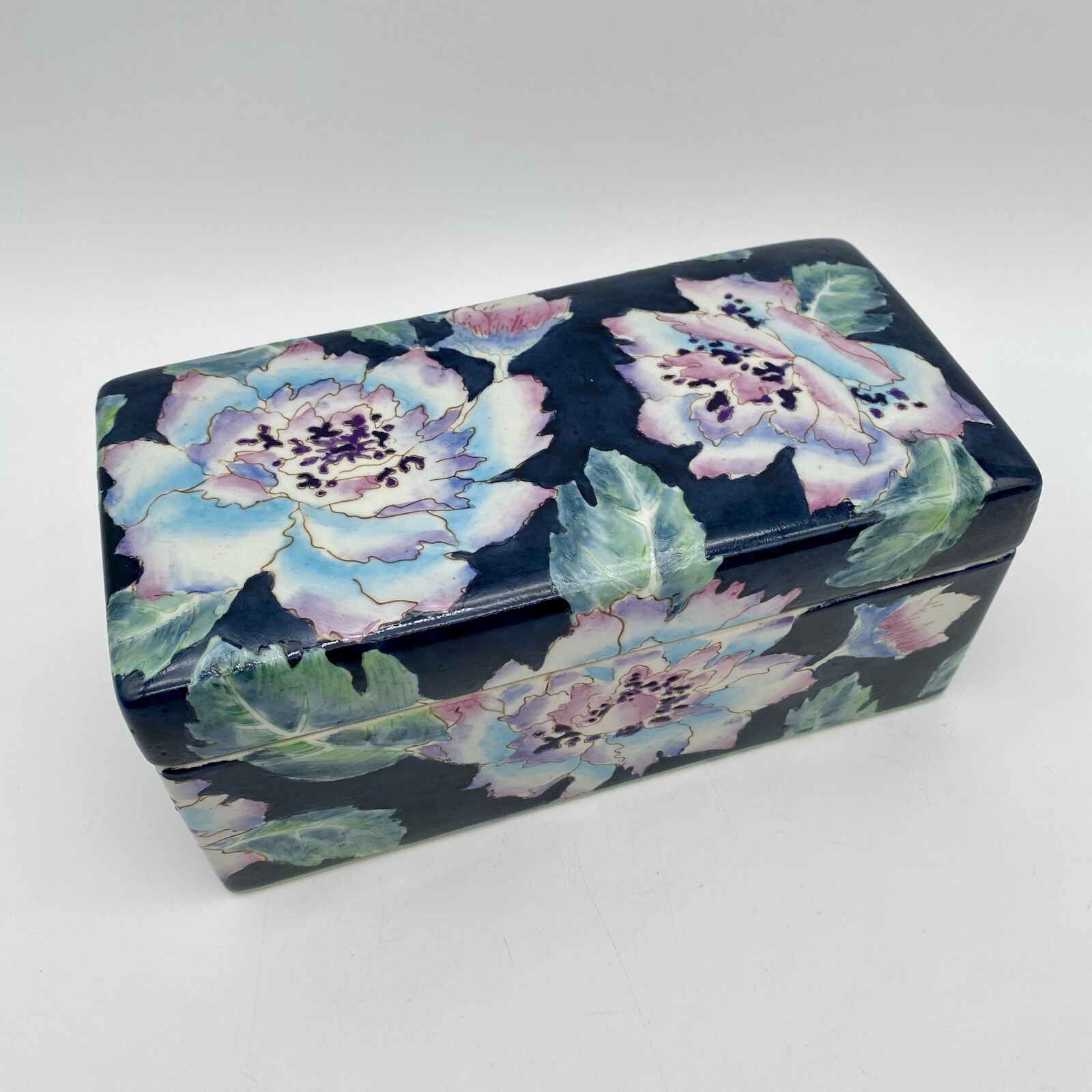 Vintage Ceramic Toyo HFP Macau Hand Painted Flowers Trinket Storage Box