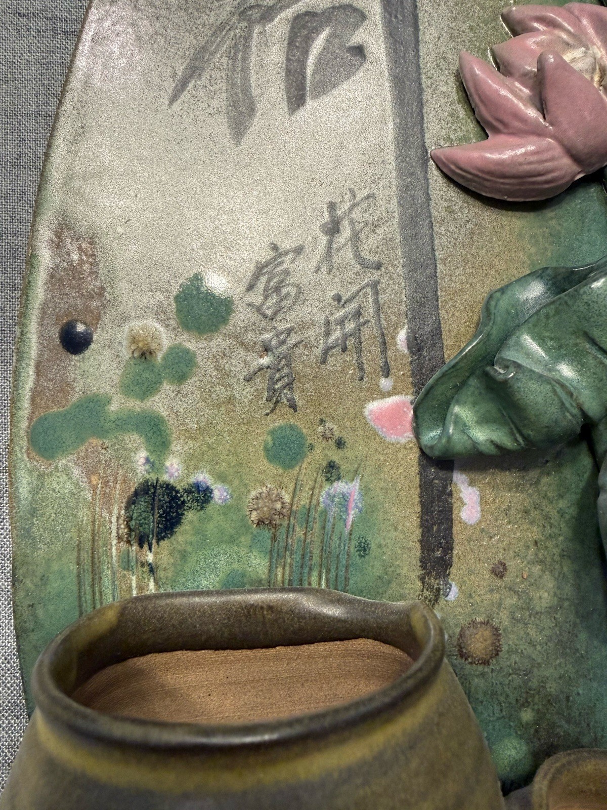 Chinese Ceramic Wall Plaque Pocket Vase 14.5” EVC Rare Find