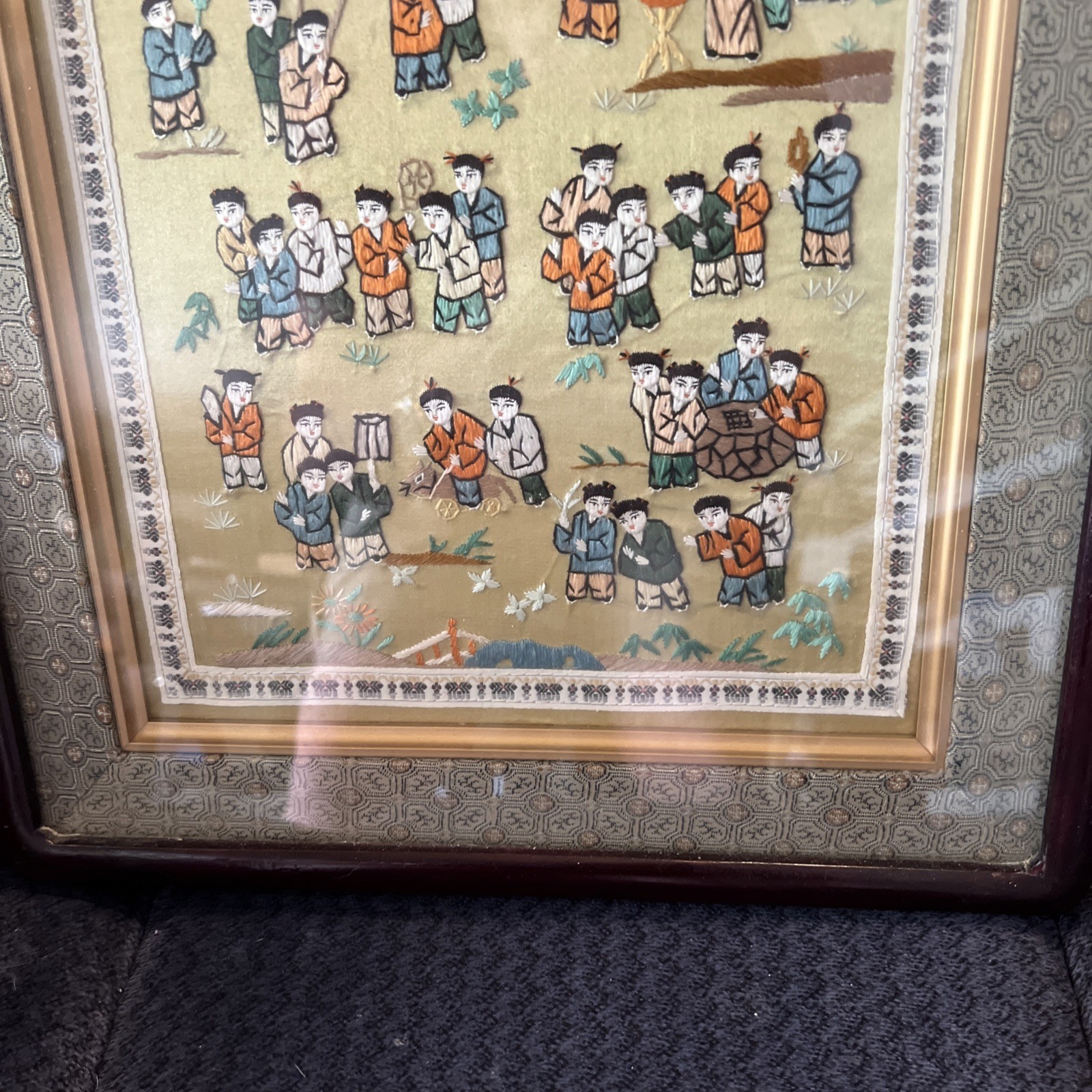 Chinese 100%Hand embroidered Peking Embroidery Art: Party painting screen