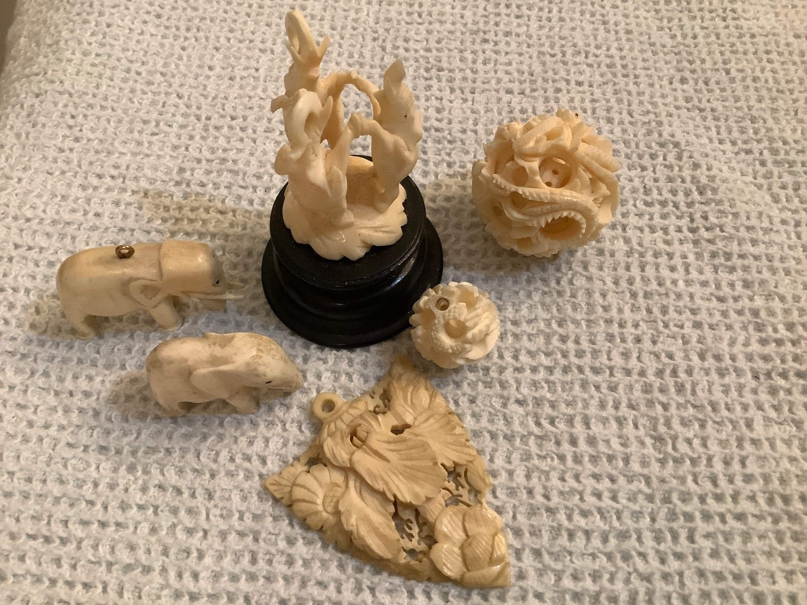 6 Chinese Carved Layered Dragon Magic Puzzle Balls Elephants Pendant Lot