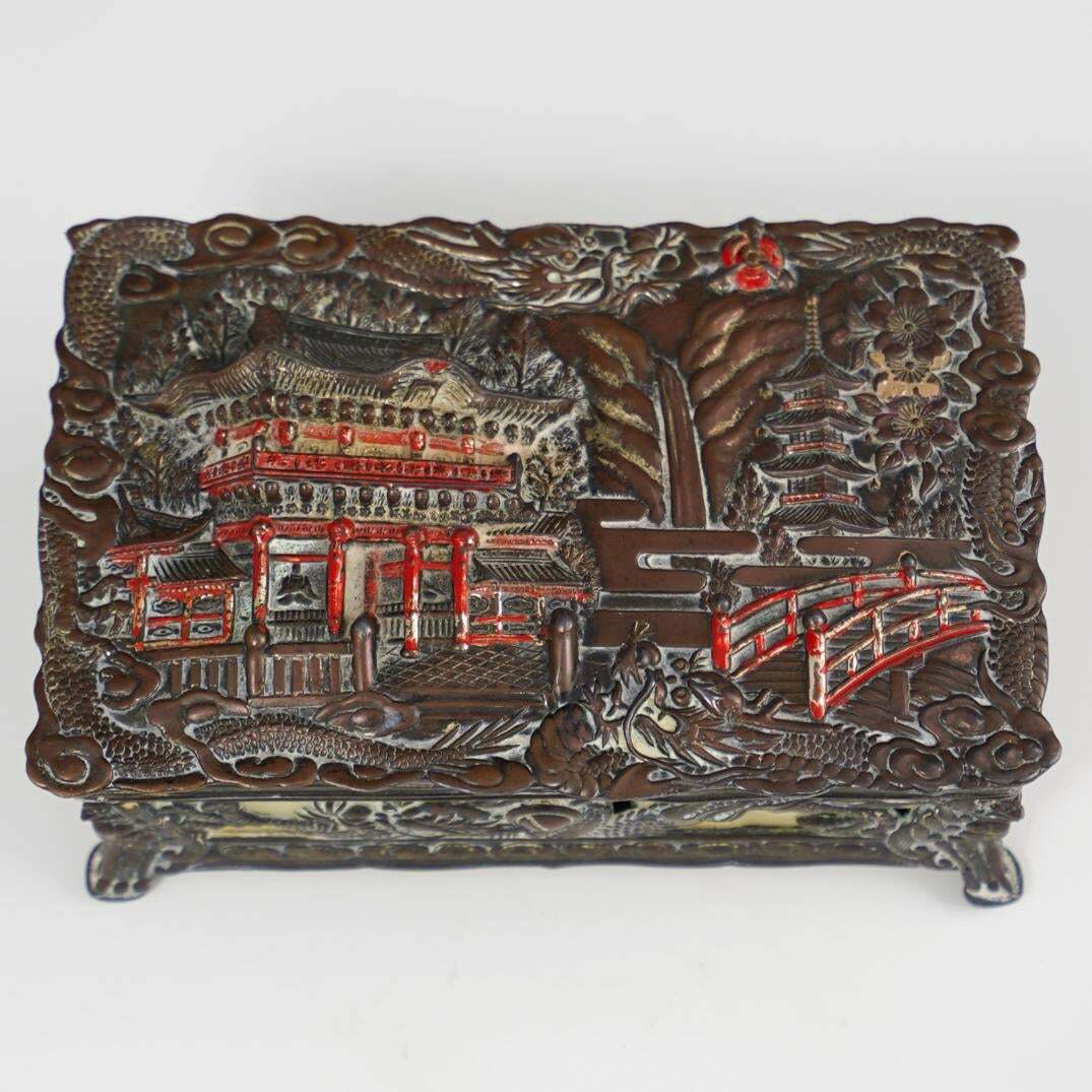VINTAGE CHINESE BRASS AND COPPER MUSIC BOX; PAGODA, DRAGONS, ETC; ADORABLE! BIN