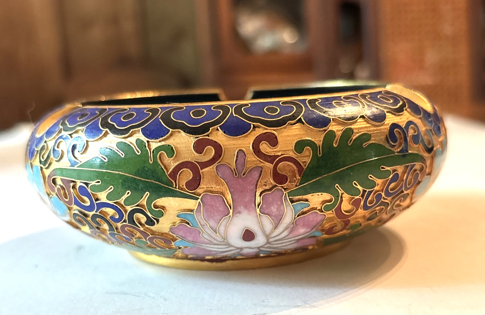 Vintage Chinese Cloisonne Enamel Ashtray Lotus Flowers Teal Gold MCM 4.5” Ornate