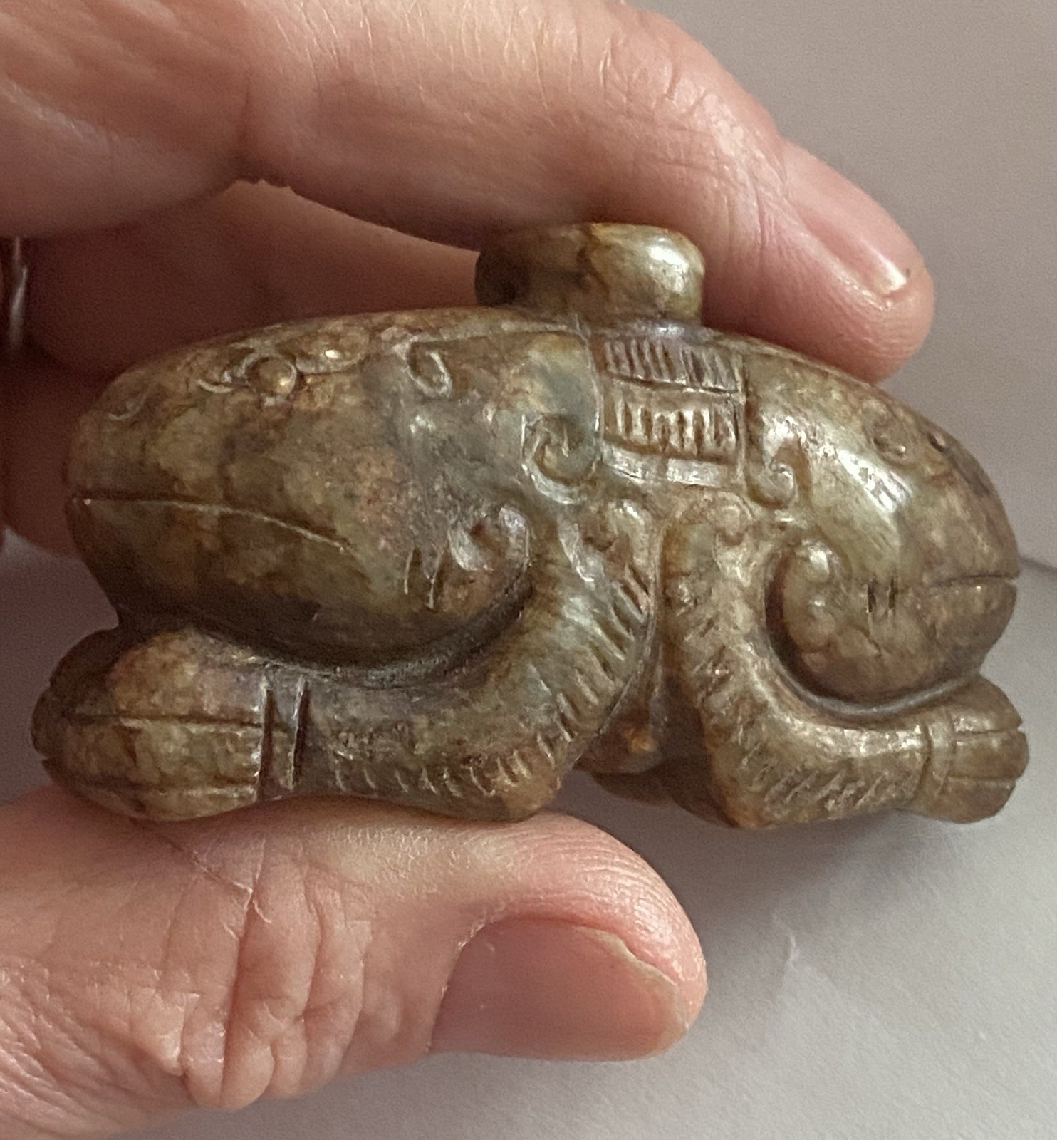 ESTATE FIND Chinese HONGSHAN Culture JADE 2 Heads Amulet/Pendant