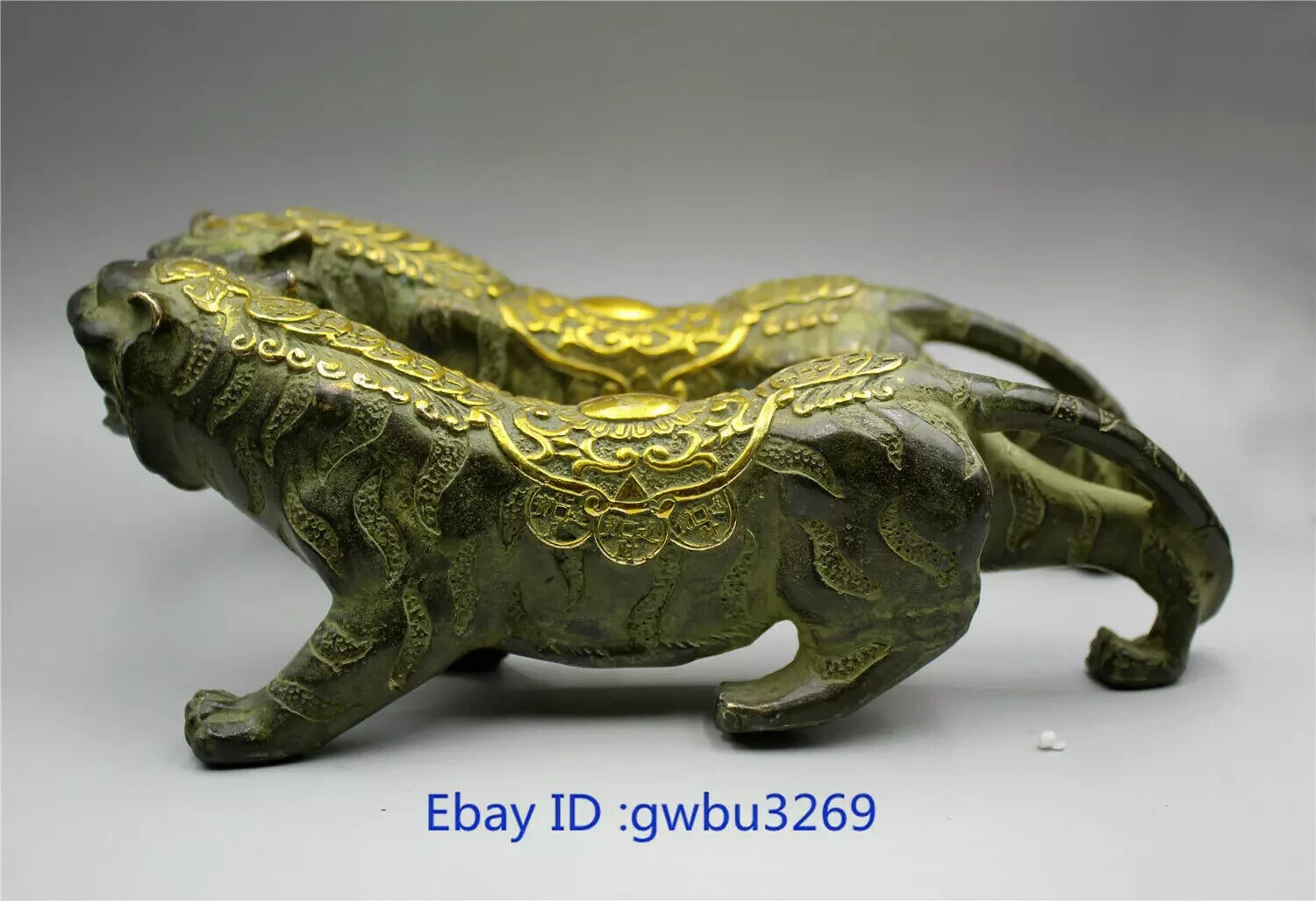 Fengshui A pair Delicate Chinese Bronze Gilded handwork Money Tiger Statue
