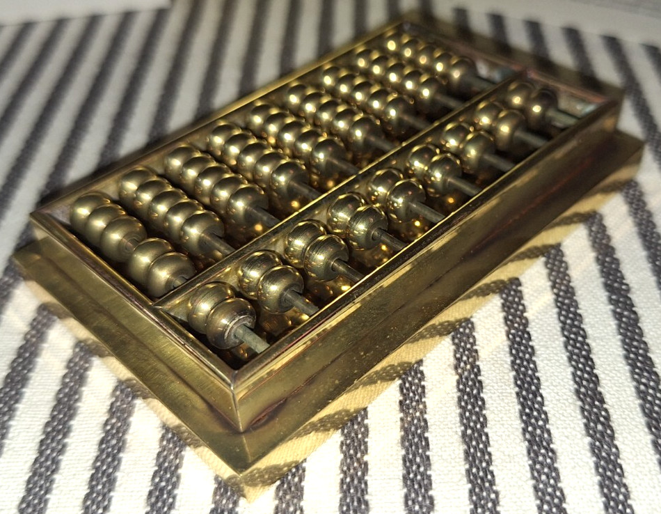 NIB VTG SMITHSONIAN INSTITUTION SOLID BRASS CHINESE ABACUS 3.5″ PAPERWEIGHT