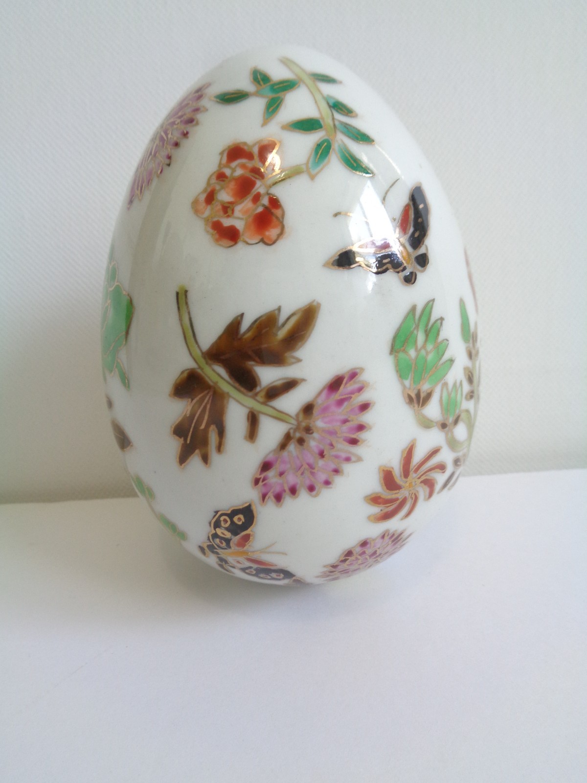 Vintage Porcelain Hand Painted Enameled Egg Asian Design Butterfly Flower