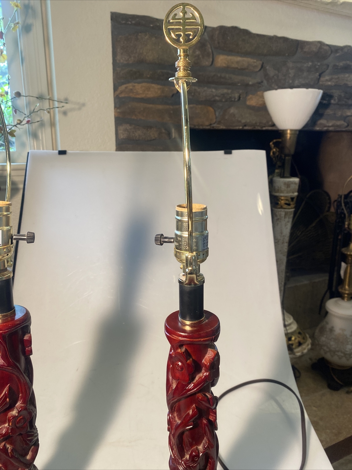 2 Vintage Yi Lin Arts And Treasures Of China Carved Bird / Flowers Table Lamps