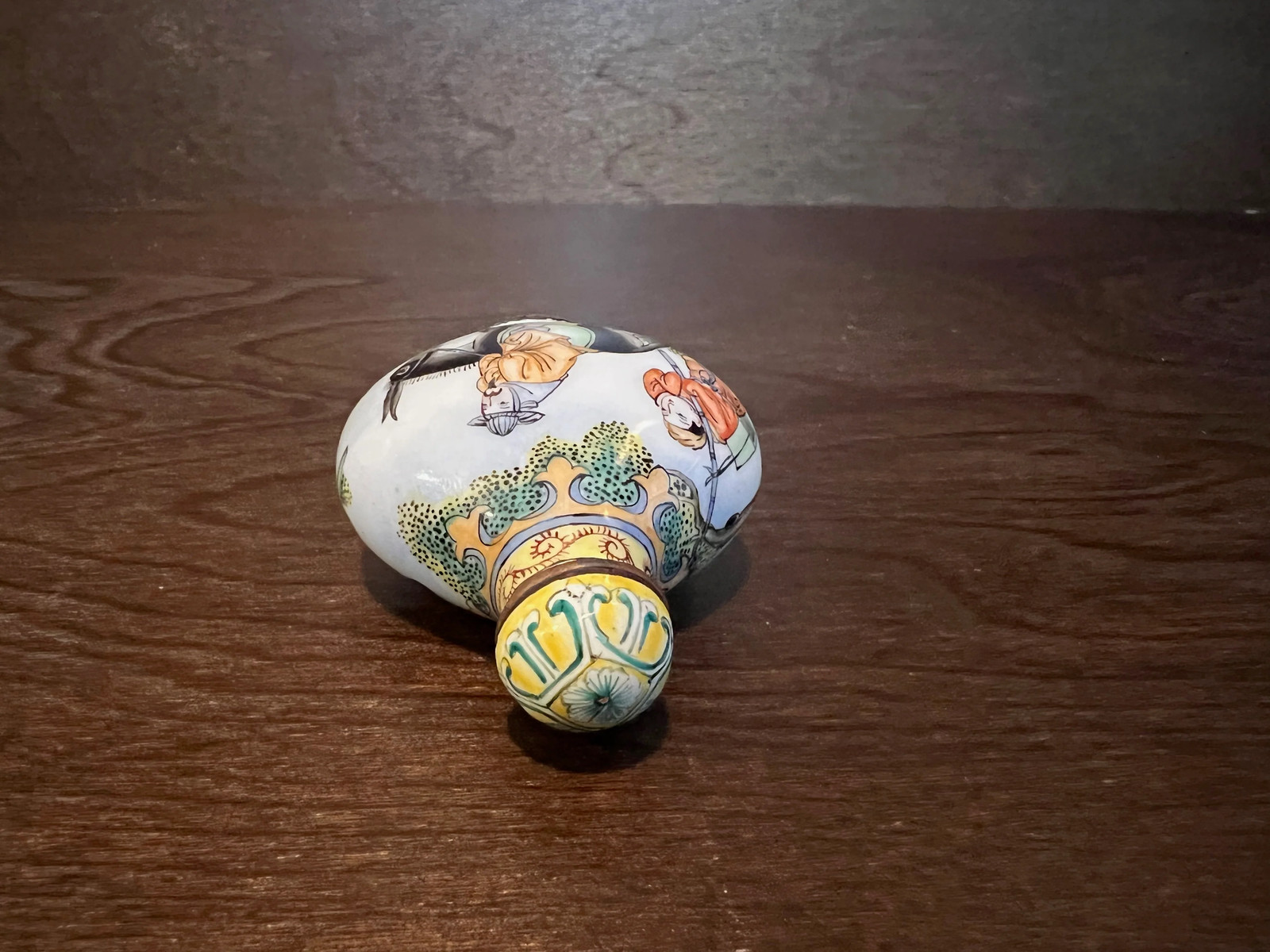 Canton Enamel Snuff Bottle