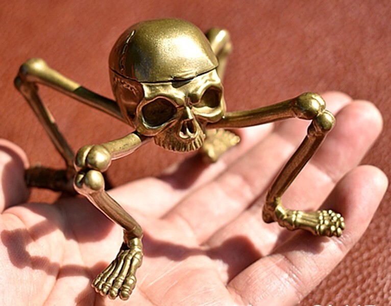 Brass Skull Head 4 Long Legs Smoking Ashtray Table Statue Table Decor