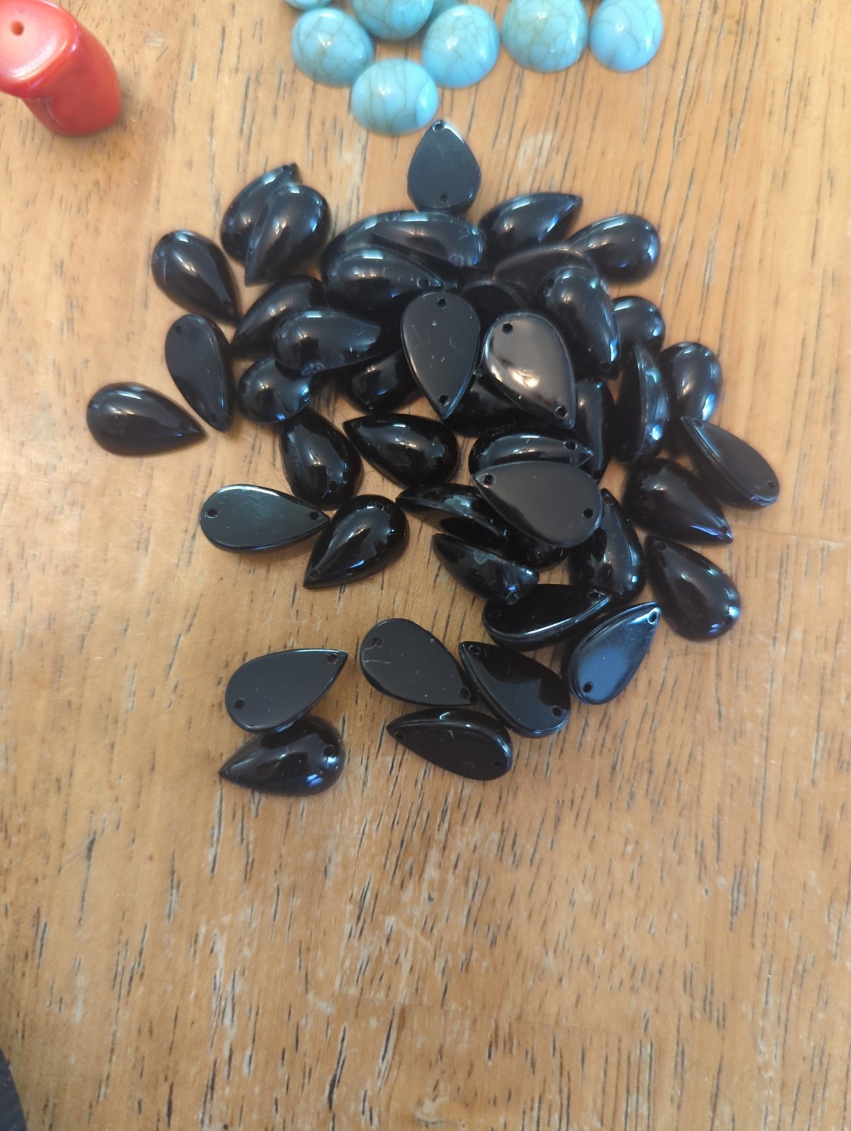 1 Pound 14 Oz Assorted Glass Beads & Other Jewelry Making Beads Some Complete