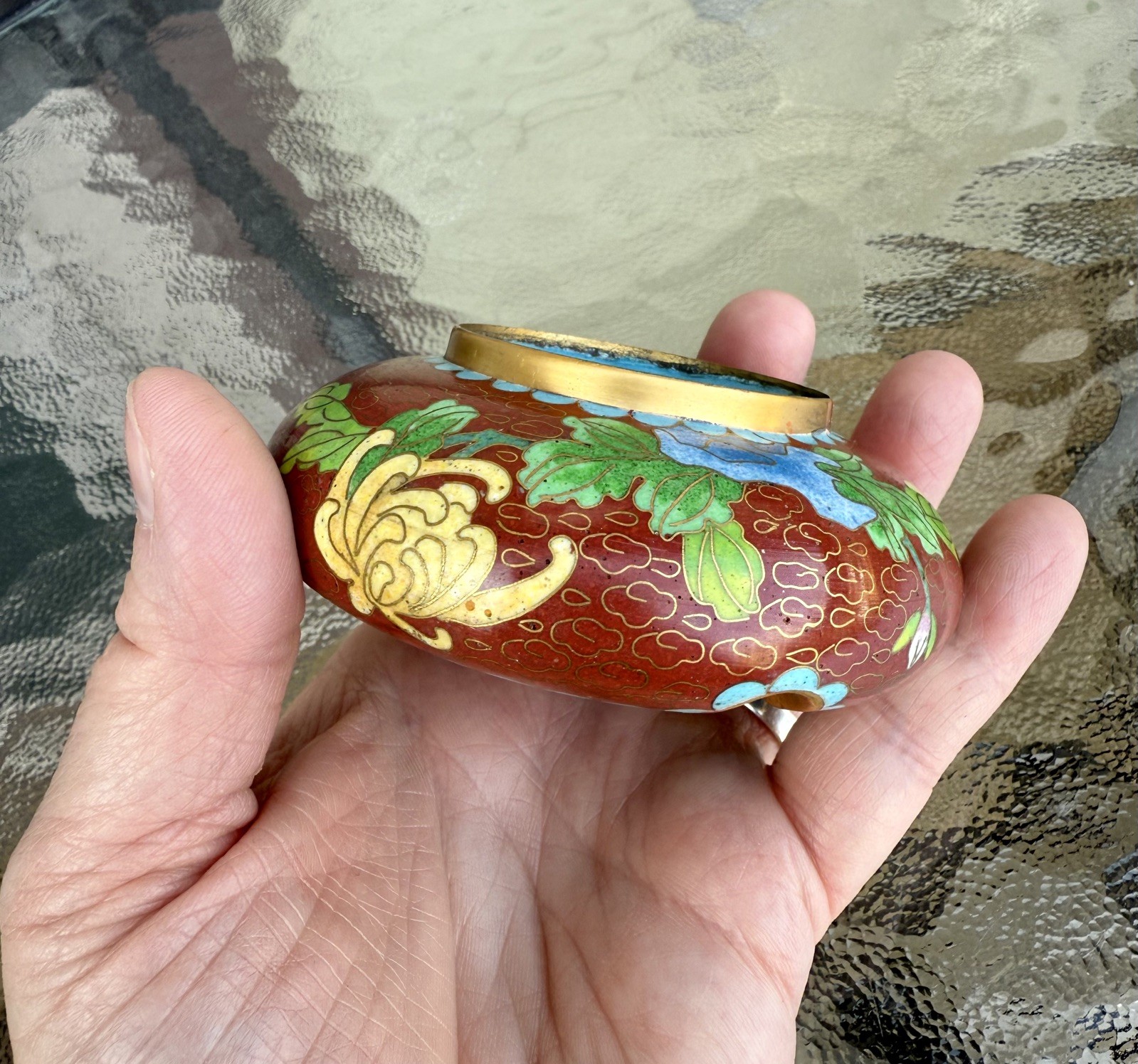 Vintage Chinese Asian Floral Cloisonné Enamel Brass Ashtray Beautiful Colors