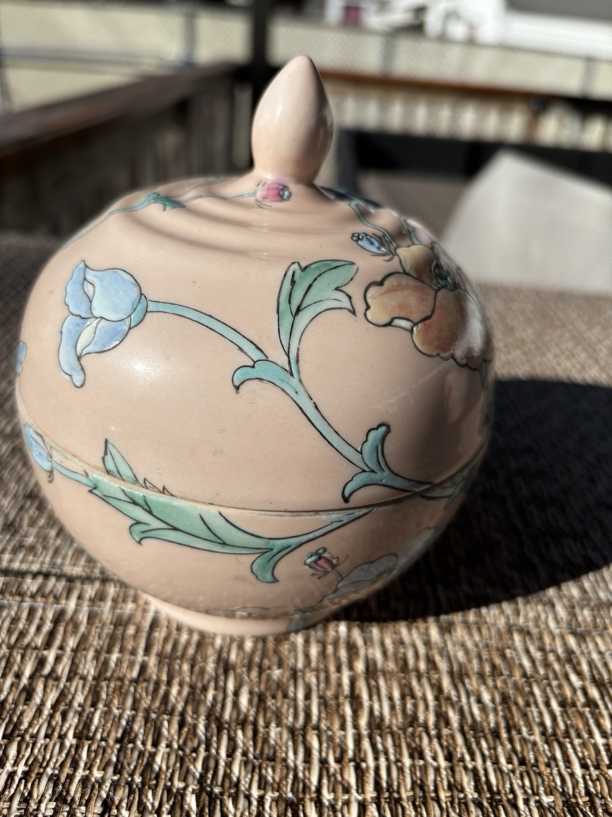 VTG-Toyo Whispering Garden Lidded Dish HFP Macau Pink Floral Ceramic Bowl Lid