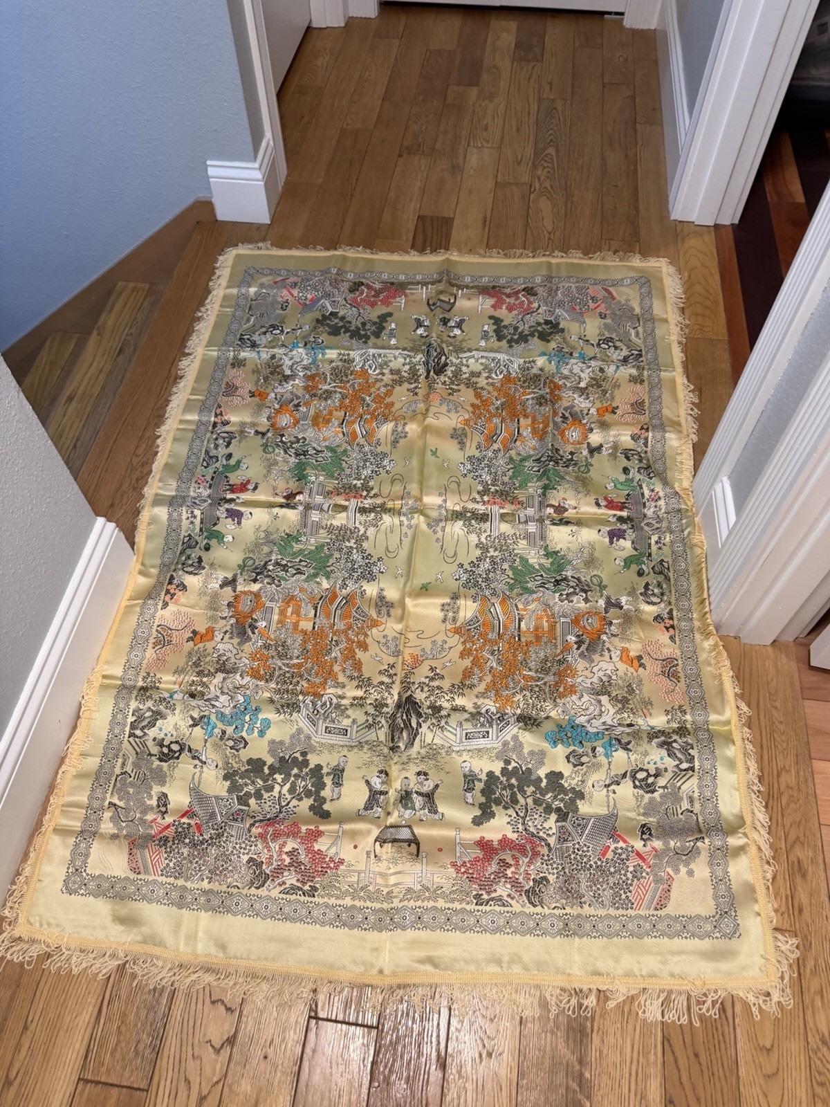 Asian Oriental Chinese Japanese Satin Silk Tapestry Tablecloth Piano shawl