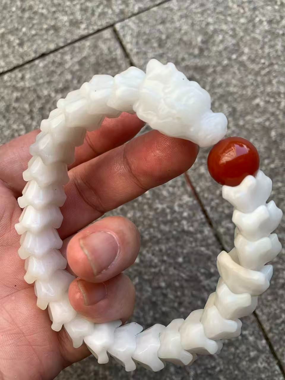 Rare Chinese White Natural Hetian Jade Hand Carved Beads *Dragon* Bracelet
